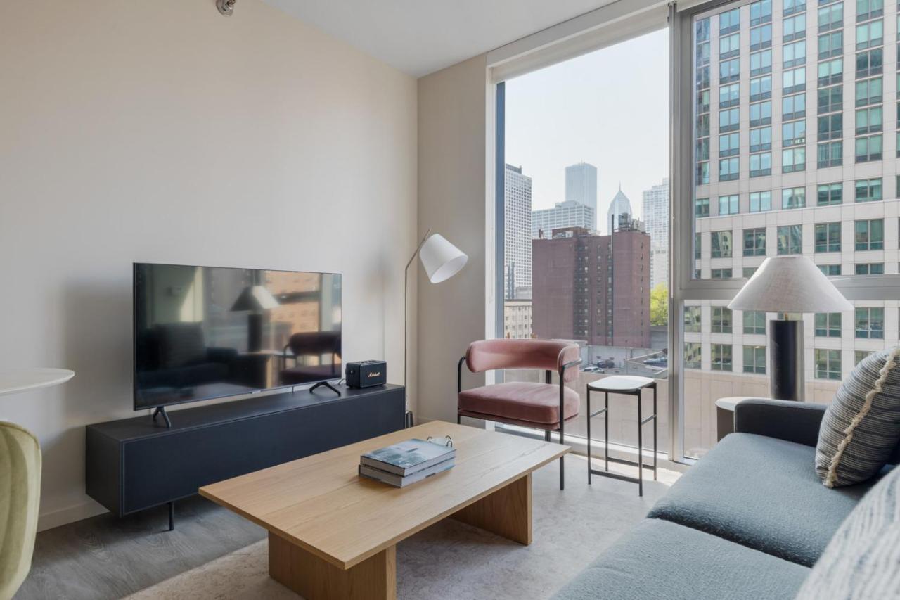 River North Jr 1br W Game Nr L Chi-971 Apartment *
