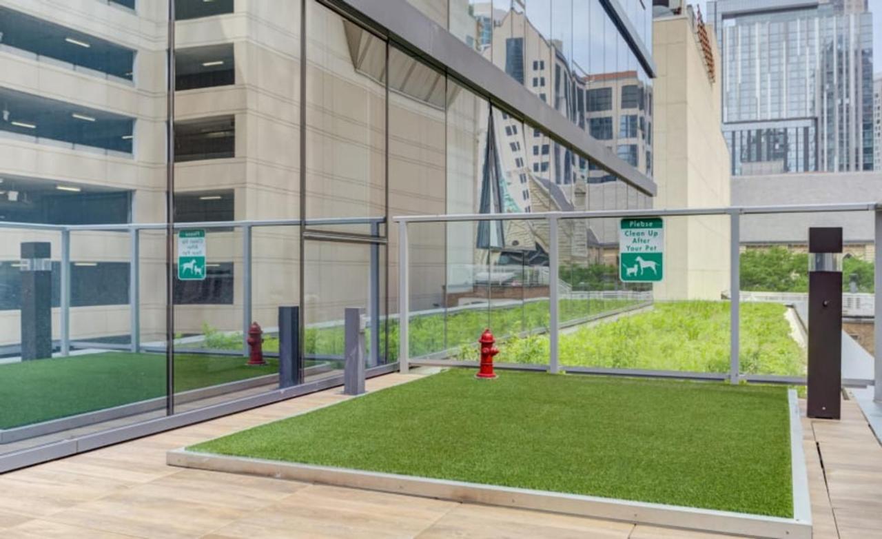 River North Jr 1br W Game Nr L Chi-971 * Chicago